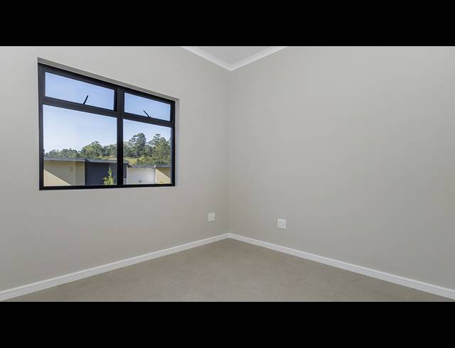 2 BEDROOM APARTMENT FOR SALE IN WATERFALL